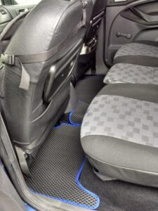 ford_c-max_i_2003_-_2010_1293.jpg