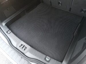 ford_s-max_ii_restajling_2019-2023_5_mest_1483.jpg