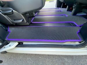 honda_stepwgn_v_2017-2021_7_mest_restajling_pravij_rul_2400.jpg
