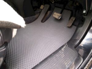 honda_stream_2000-2006_2wd_prav.rul_2436.jpg