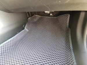 hyundai_solaris_ii_2017-2023_s_visokimi_bortami_2718.jpg