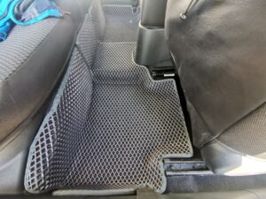 hyundai_solaris_ii_2017-2023_s_visokimi_bortami_2737.jpg
