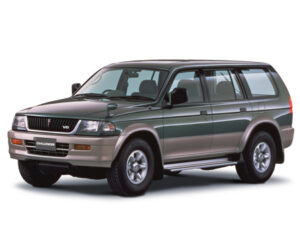 mitsubishi_challenger_1996-2001_pravij_rul.jpg