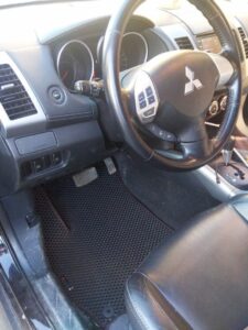 mitsubishi_outlander_xl_2010_-_2012_4779.jpg