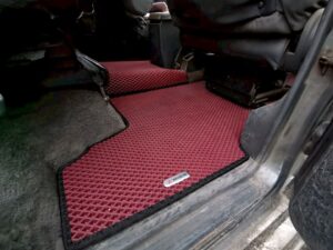 mitsubishipajero_i_1981-1990_5d_pravij_rul_4805.jpg