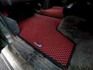 mitsubishipajero_i_1981-1990_5d_pravij_rul_4808.jpg