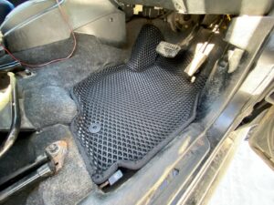 mitsubishipajero_io_1998-2000_5_dv._pravij_rul_dorestajl_4814.jpg