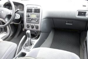 toyota_avensis_i_1997_-_2003_6867.jpg
