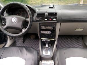 volkswagen_jetta_iv_1998-2005_8188.jpg