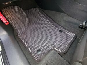 volkswagen_sharan_ii_2010-2015_3_ryada_pravij_rul_8369.jpg