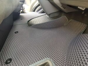 volkswagen_t5_transporter_dlya_sdvoennogo_passazhirskogo_sideniya_nestandart_8465.jpg