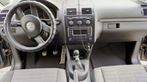 volkswagen_touran_i_2006-2010_1-j_restajling_8609.jpg